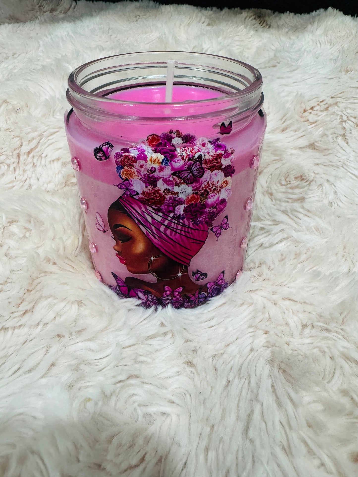 I’M BLOSSOMING 8OZ SOY WAX
TIGER LILY & PINK LYCHEE
SCENTED CANDLE