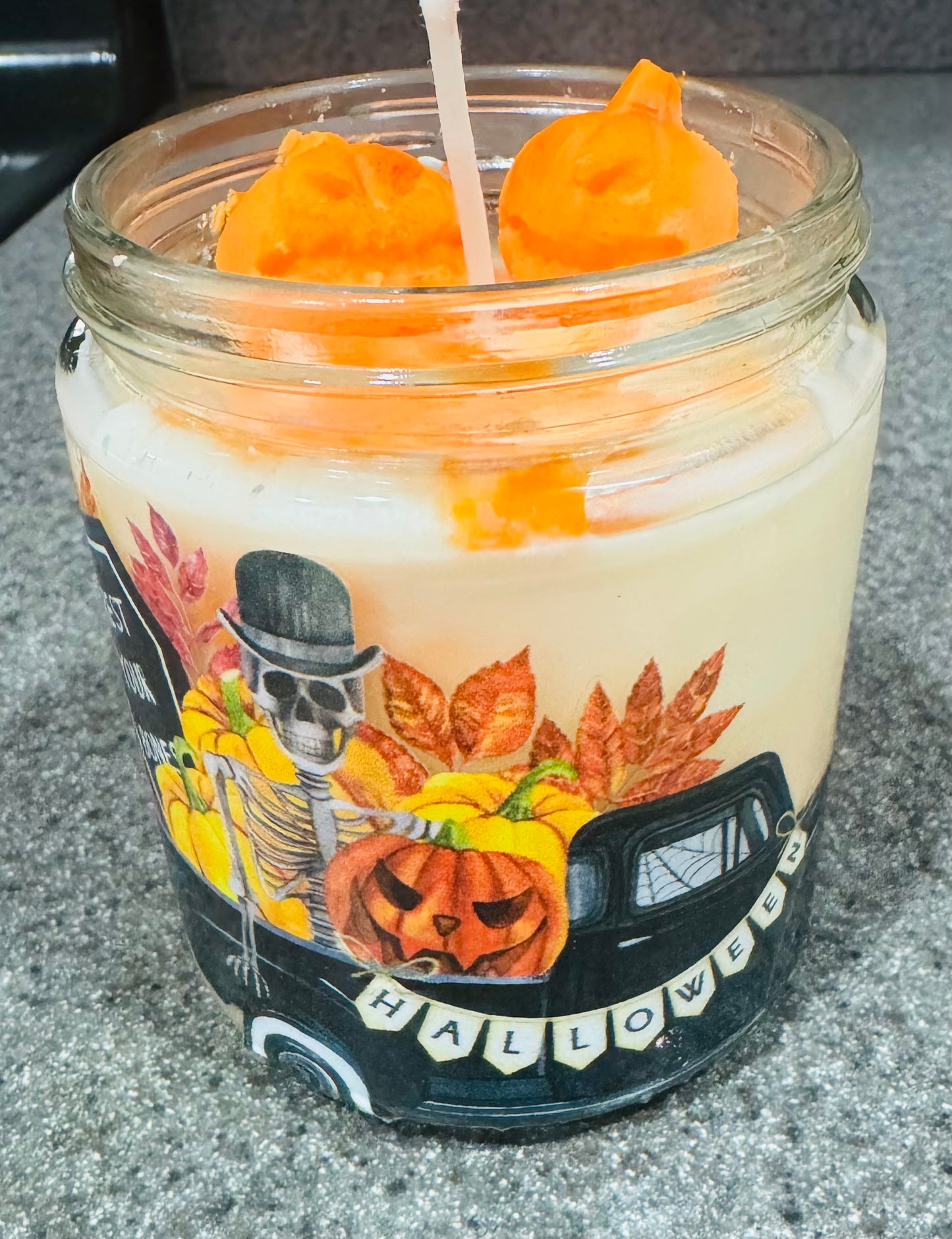 HALLOWEEN SOY WAX 8OZ PUMPKIN PIE SCENTED CANDLE